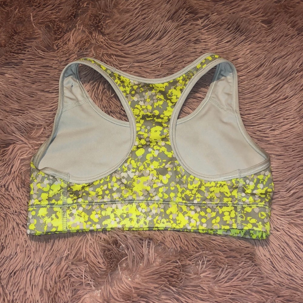 Nike sports bra - Picture 3 of 3